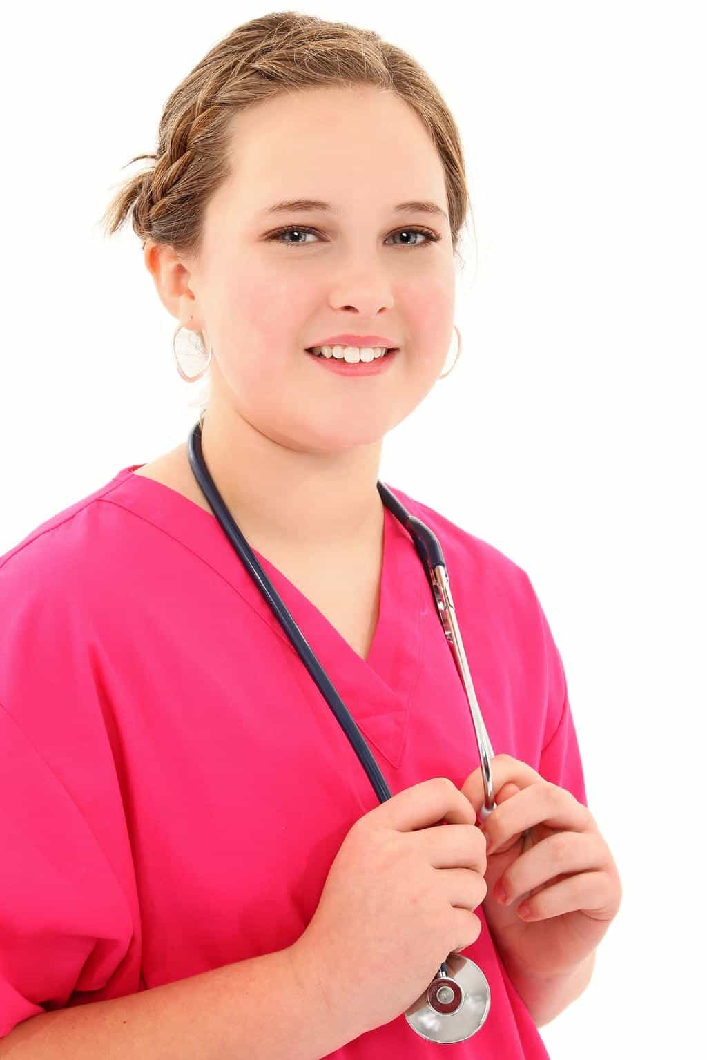 How To Become a CNA While Attending High School